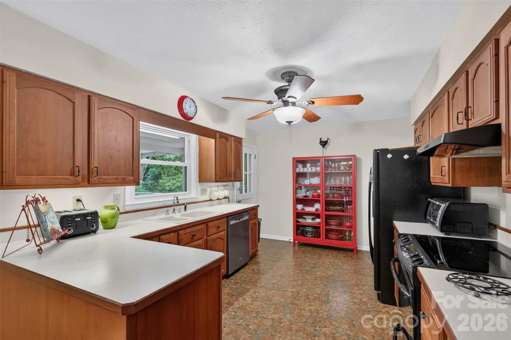 7 Mountainbrook Road Asheville, NC 28805