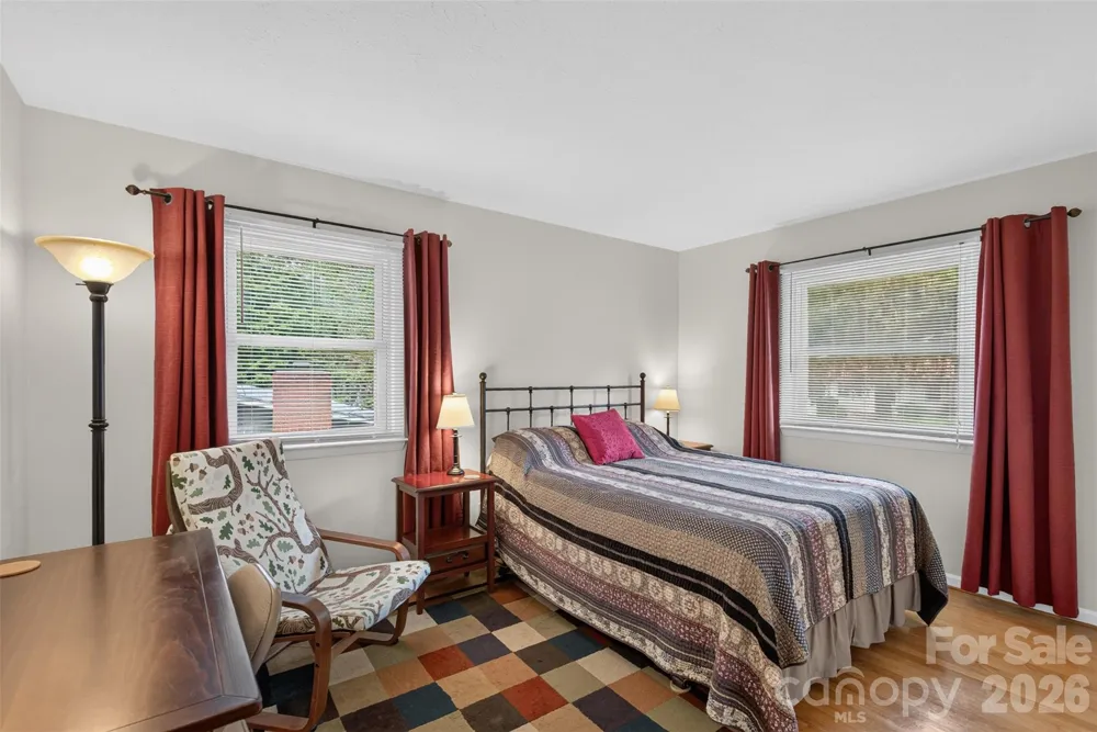 7 Mountainbrook Road Asheville, NC 28805