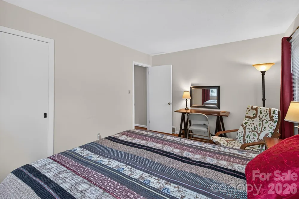 7 Mountainbrook Road Asheville, NC 28805