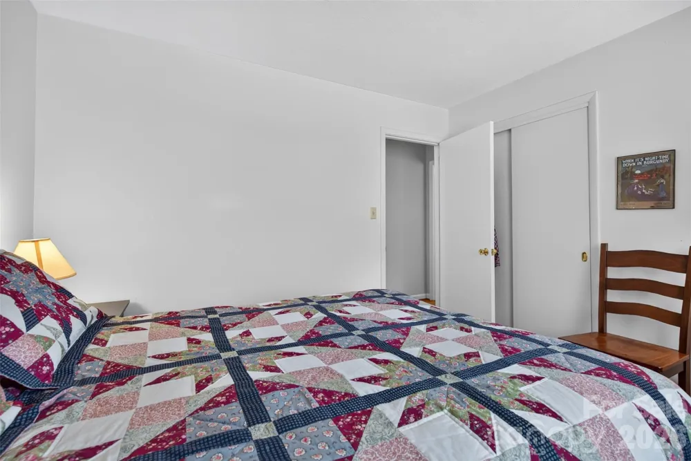 7 Mountainbrook Road Asheville, NC 28805