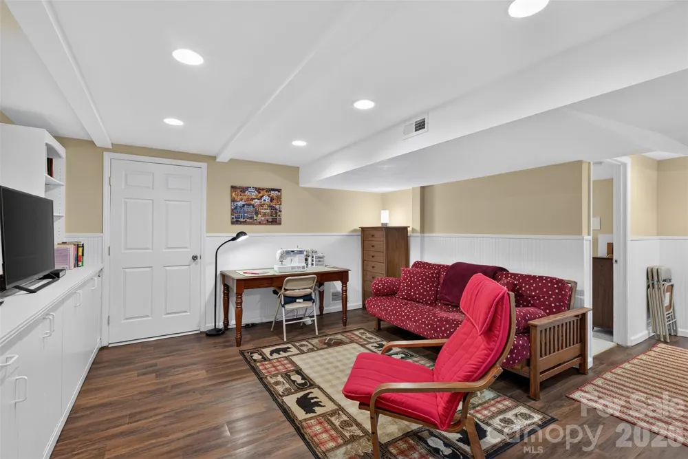 7 Mountainbrook Road Asheville, NC 28805