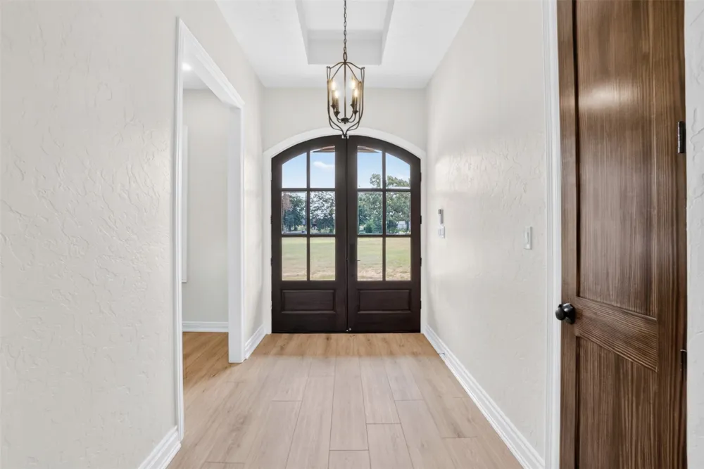2388 Lansing Switch Road Longview, TX 75602