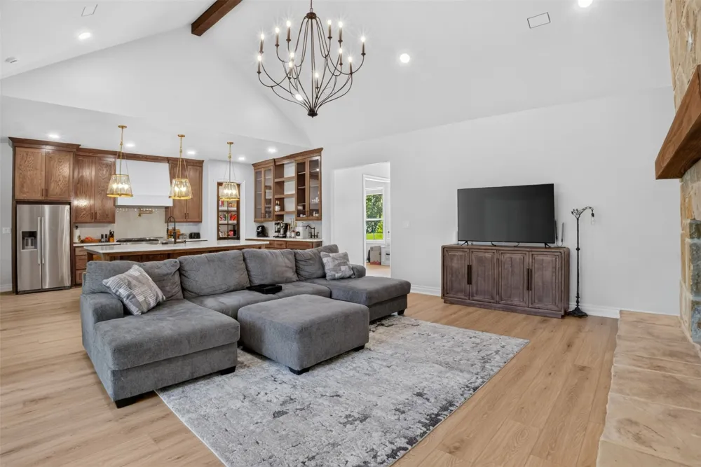 2388 Lansing Switch Road Longview, TX 75602
