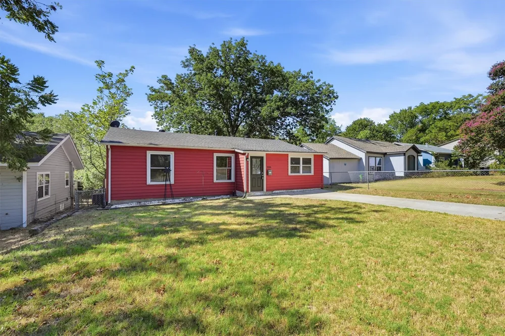 1006 W Texas Street Denison, TX 75020