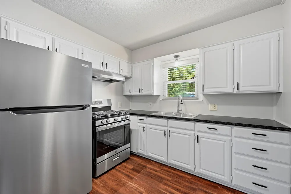 1006 W Texas Street Denison, TX 75020