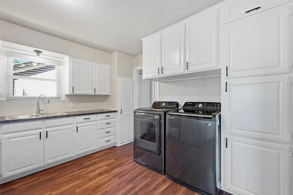 1006 W Texas Street Denison, TX 75020