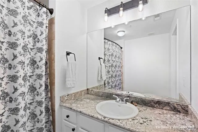 10052 W Ute Place #206 Littleton, CO 80127