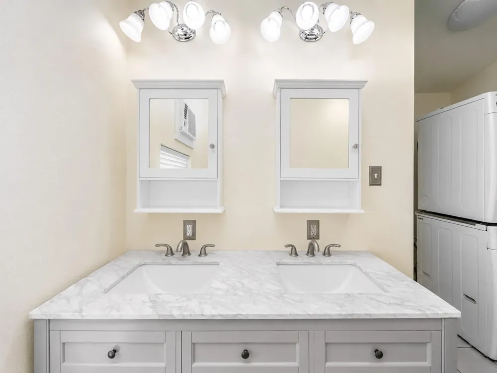 6317 Heards Lane Galveston, TX 77551