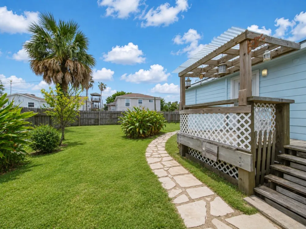 6317 Heards Lane Galveston, TX 77551
