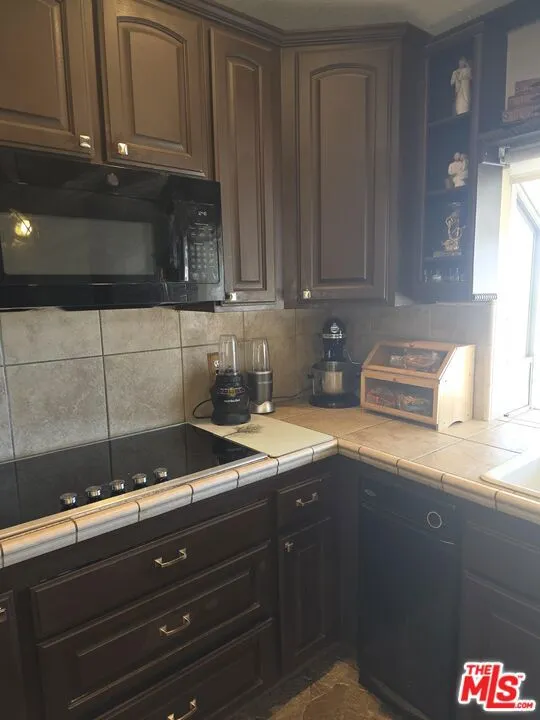 1168 Smoke Tree Road Pinon Hills, CA 92372
