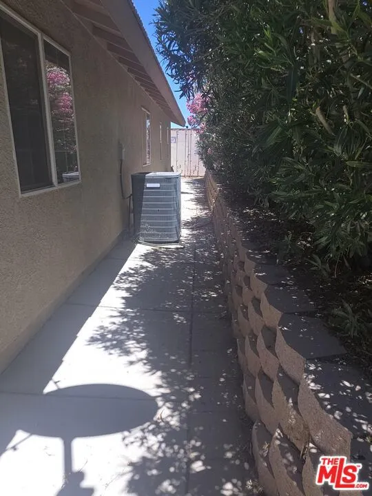 1168 Smoke Tree Road Pinon Hills, CA 92372