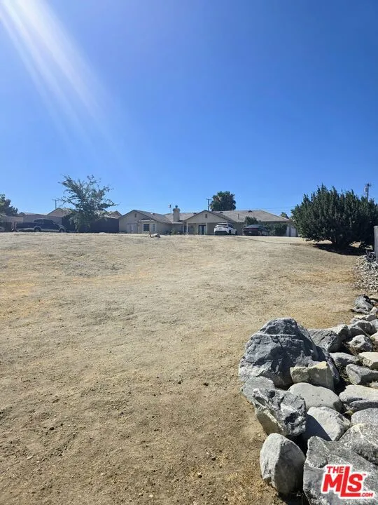 1168 Smoke Tree Road Pinon Hills, CA 92372