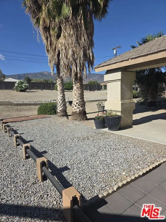 1168 Smoke Tree Road Pinon Hills, CA 92372