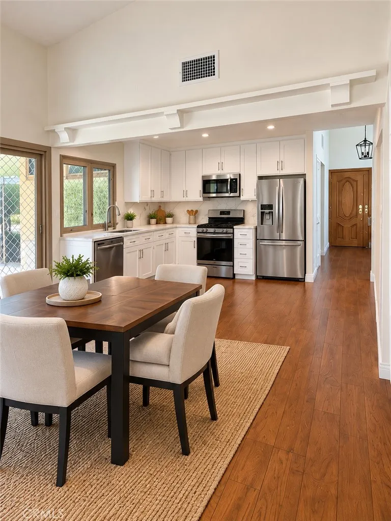 19701 Bluefield Plaza Yorba Linda, CA 92886