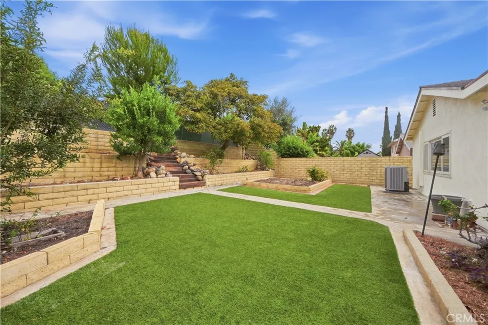 19701 Bluefield Plaza Yorba Linda, CA 92886