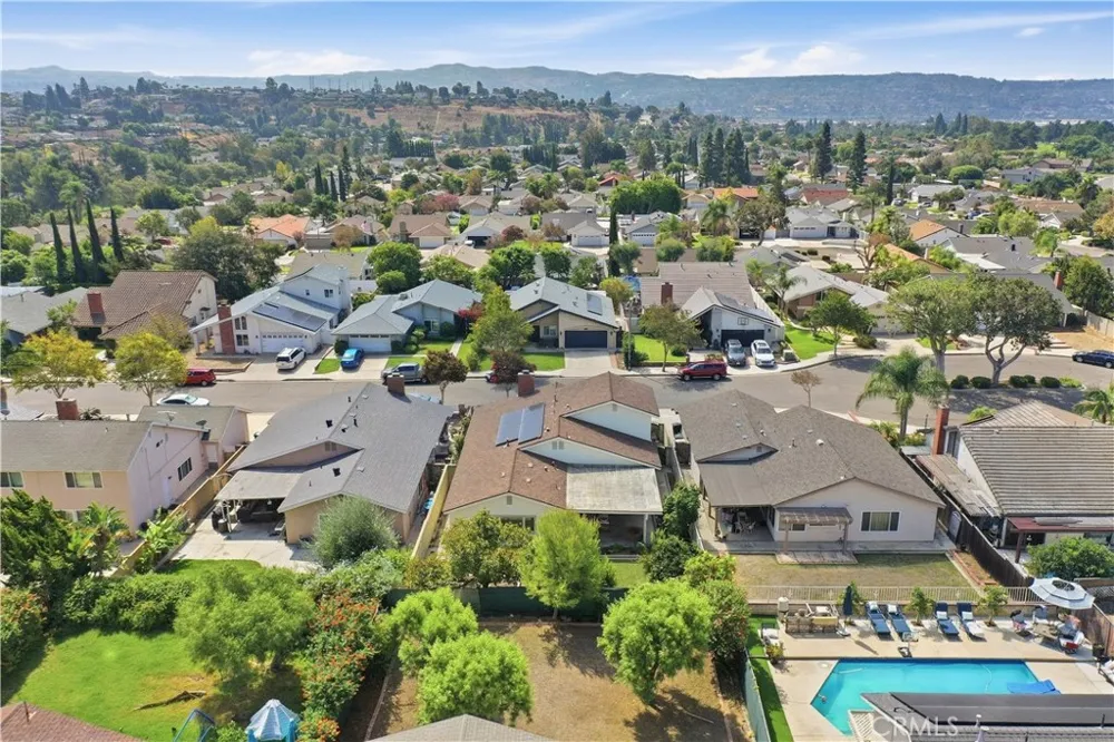 19701 Bluefield Plaza Yorba Linda, CA 92886