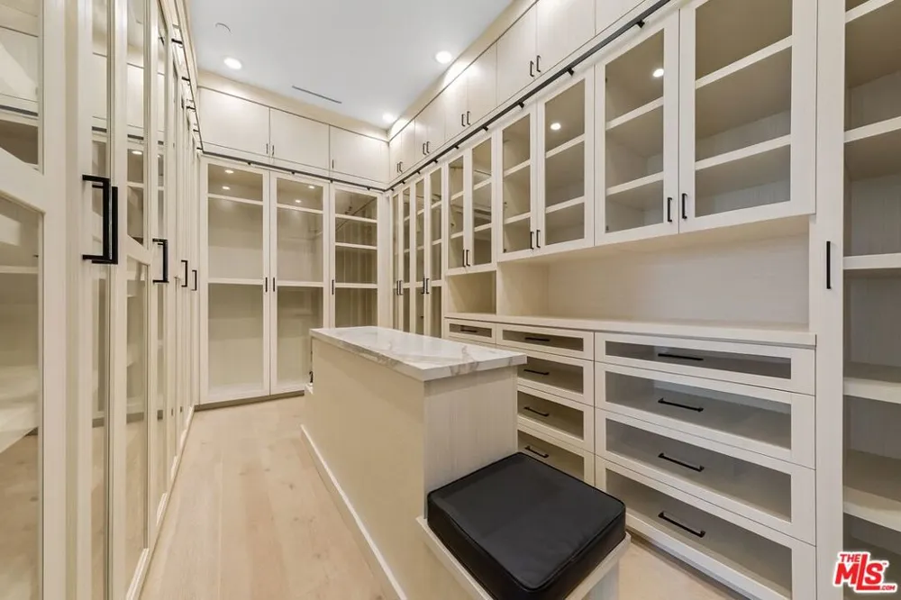 3140 Coldwater Canyon Studio City, CA 91604