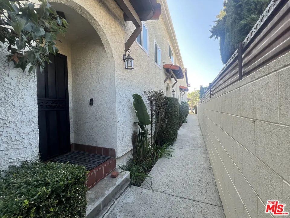 1443 25th Street #4 Santa Monica, CA 90404