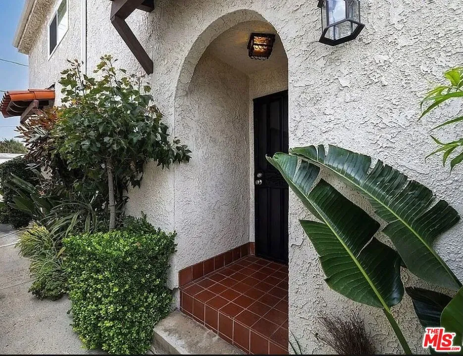 1443 25th Street #4 Santa Monica, CA 90404