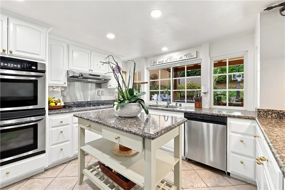 19701 Lemarsh Street Chatsworth, CA 91311
