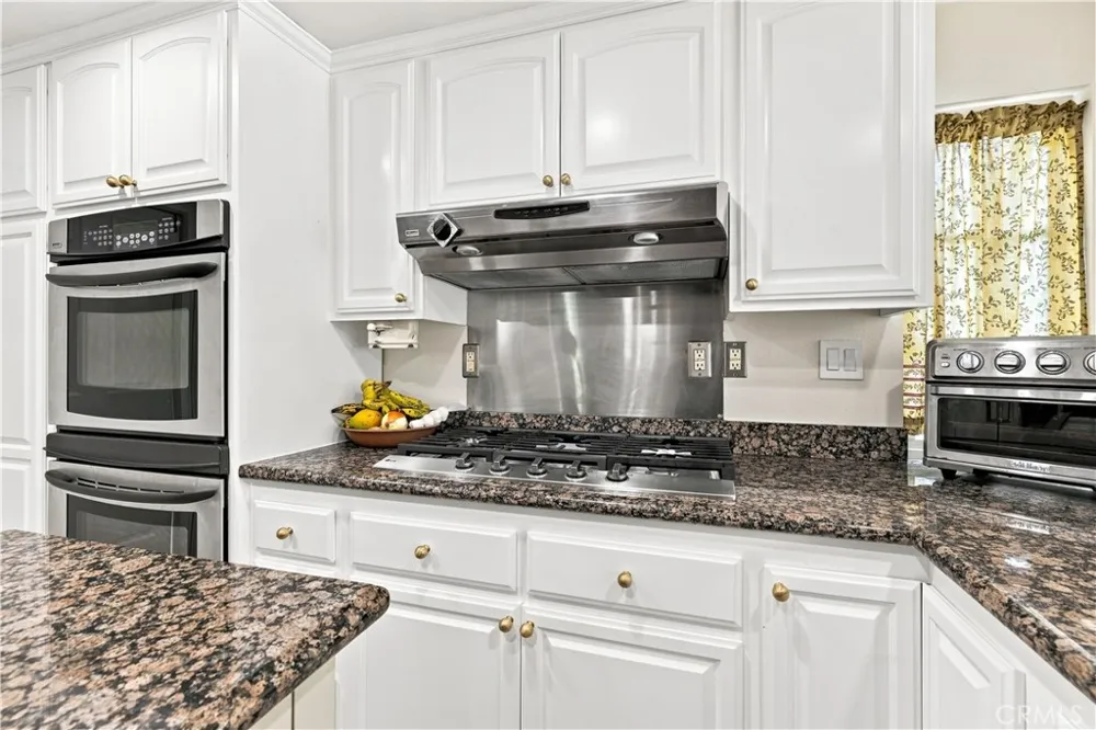 19701 Lemarsh Street Chatsworth, CA 91311