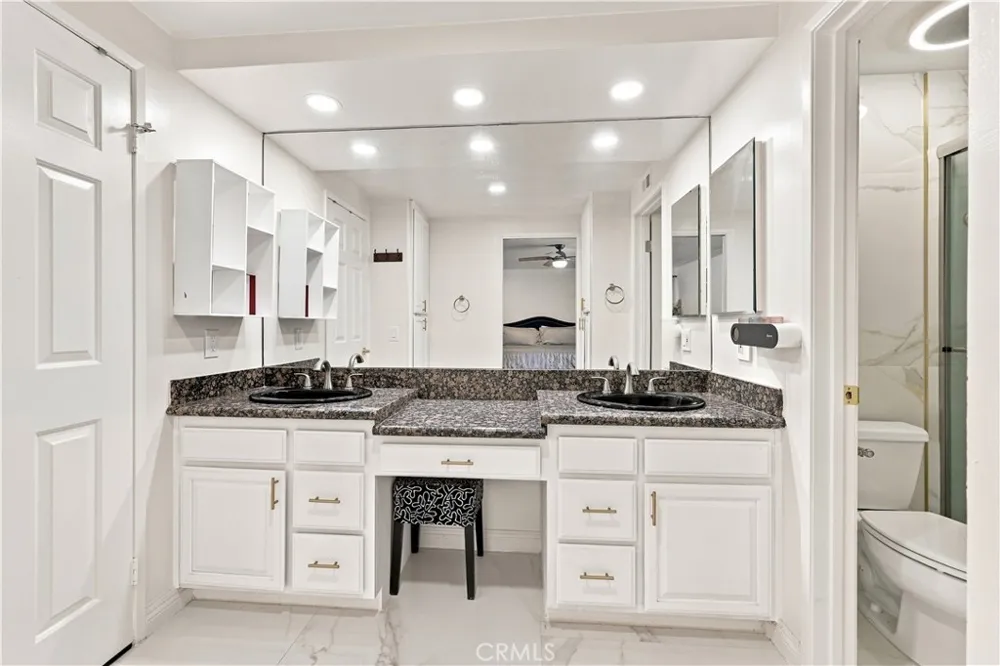 19701 Lemarsh Street Chatsworth, CA 91311