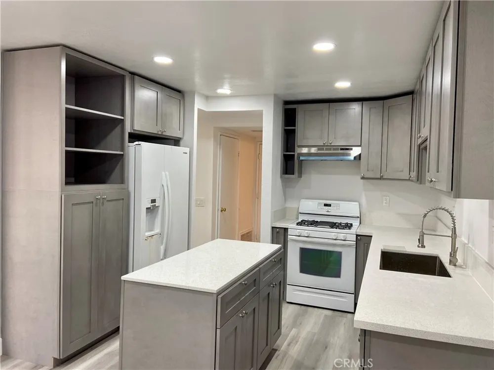 1031 S Palmetto Avenue #M9 Ontario, CA 91762