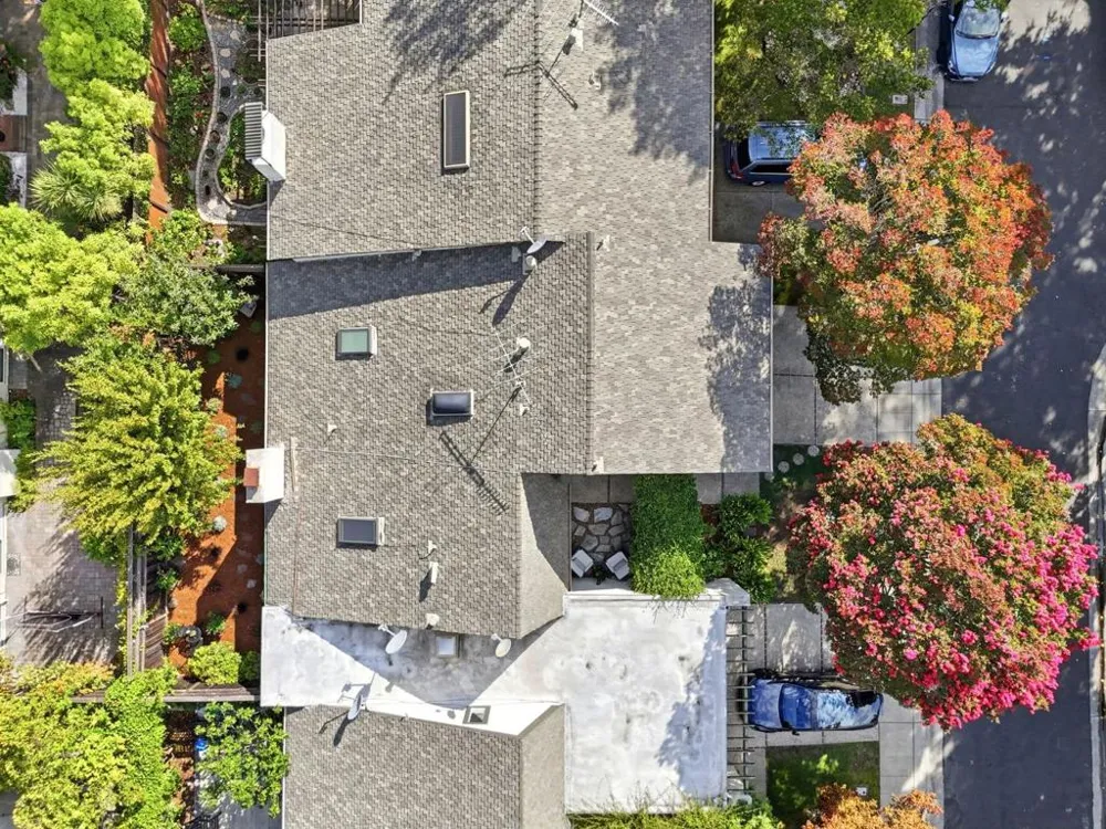 146 Hemlock Court Palo Alto, CA 94306