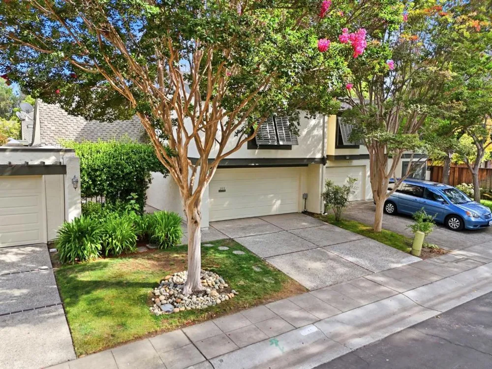 146 Hemlock Court Palo Alto, CA 94306
