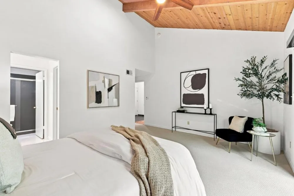 146 Hemlock Court Palo Alto, CA 94306
