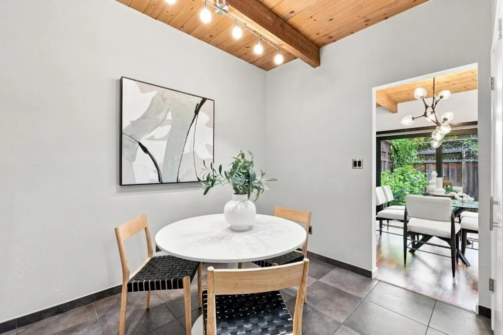 146 Hemlock Court Palo Alto, CA 94306