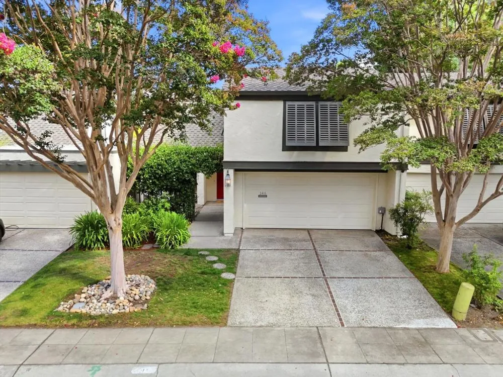 146 Hemlock Court Palo Alto, CA 94306