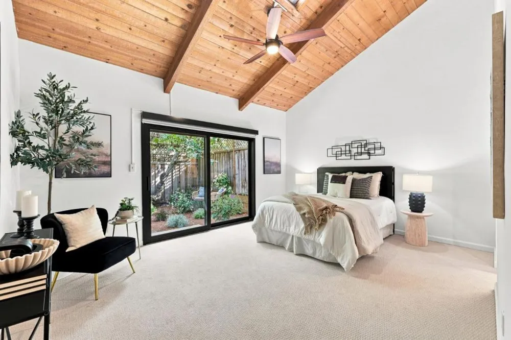 146 Hemlock Court Palo Alto, CA 94306