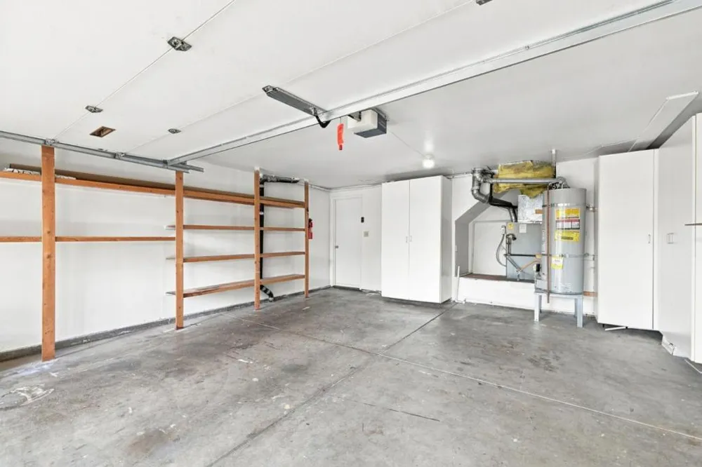 146 Hemlock Court Palo Alto, CA 94306