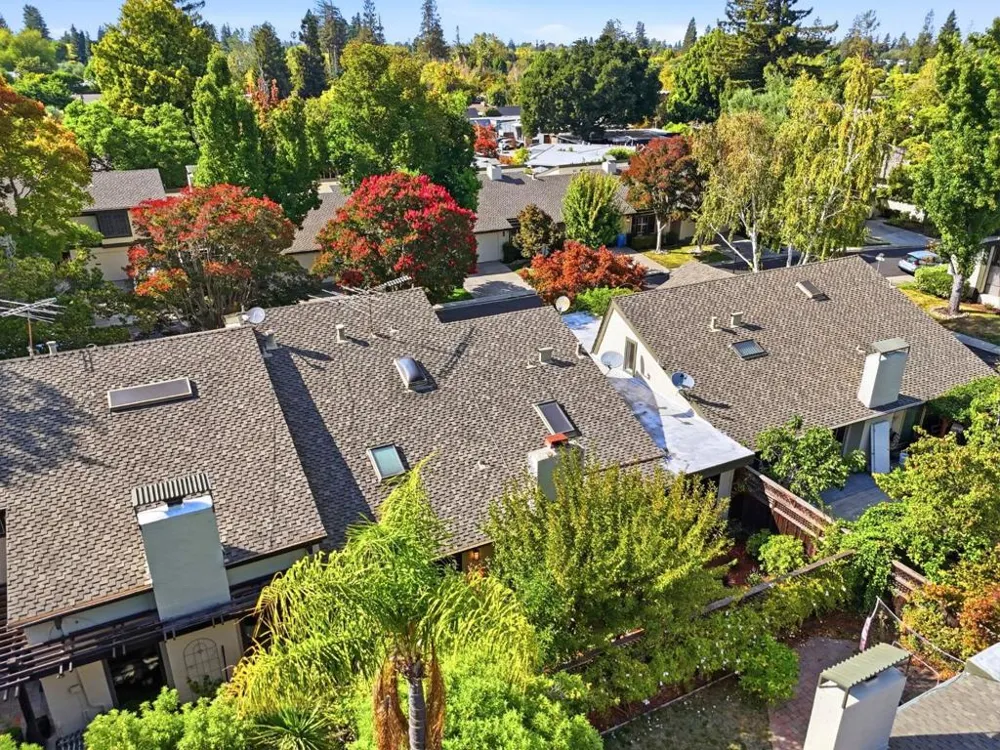 146 Hemlock Court Palo Alto, CA 94306