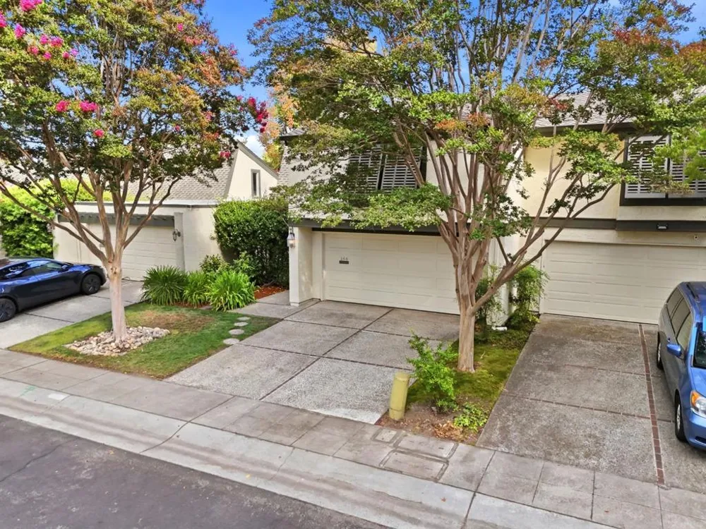146 Hemlock Court Palo Alto, CA 94306