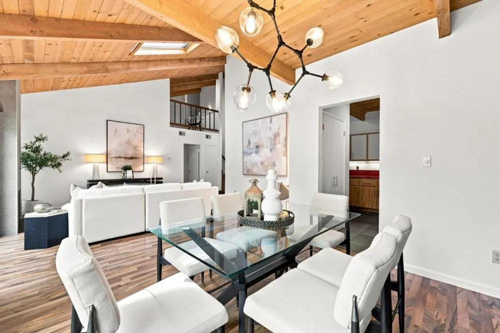 146 Hemlock Court Palo Alto, CA 94306
