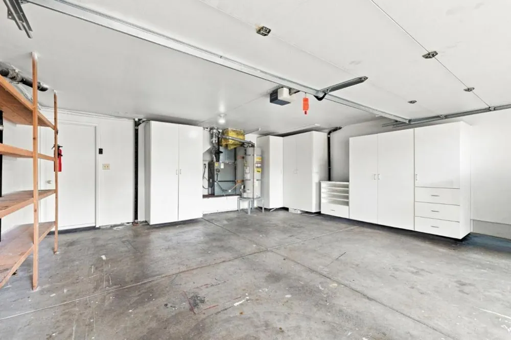 146 Hemlock Court Palo Alto, CA 94306