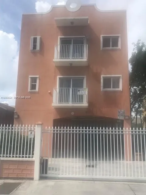 861 NW 2 street #303