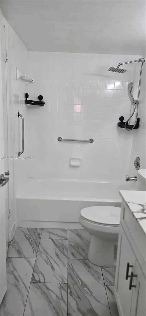 8933 SW 123rd Ct #401 Miami, FL 33186