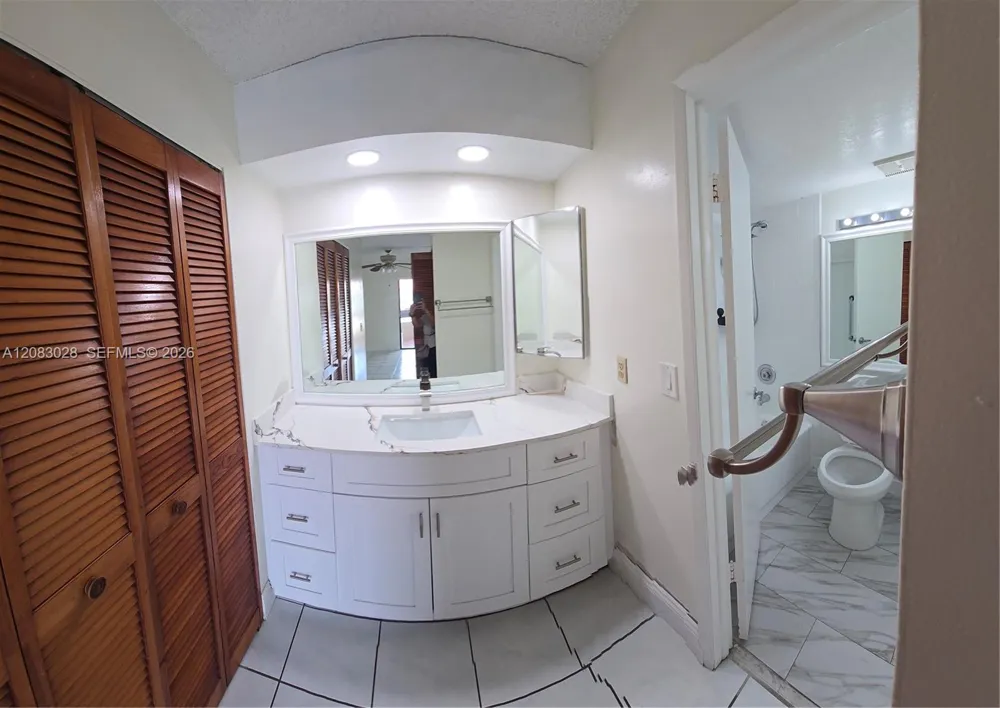 8933 SW 123rd Ct #401 Miami, FL 33186