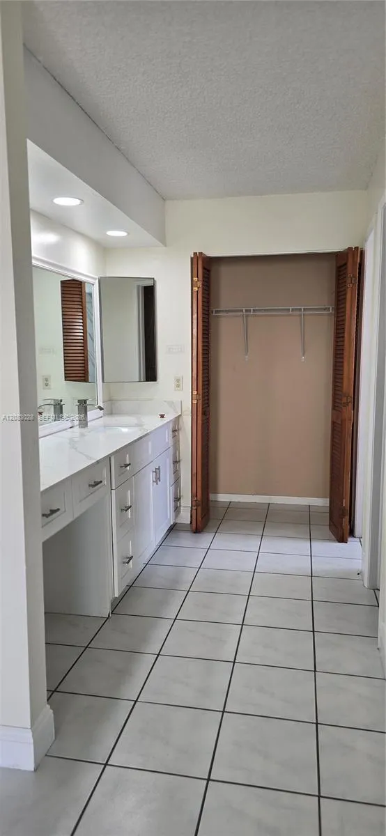 8933 SW 123rd Ct #401 Miami, FL 33186