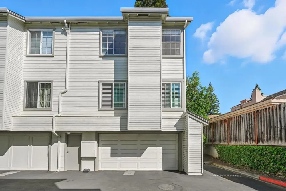 984 Belmont Terrace #10 Sunnyvale, CA 94086