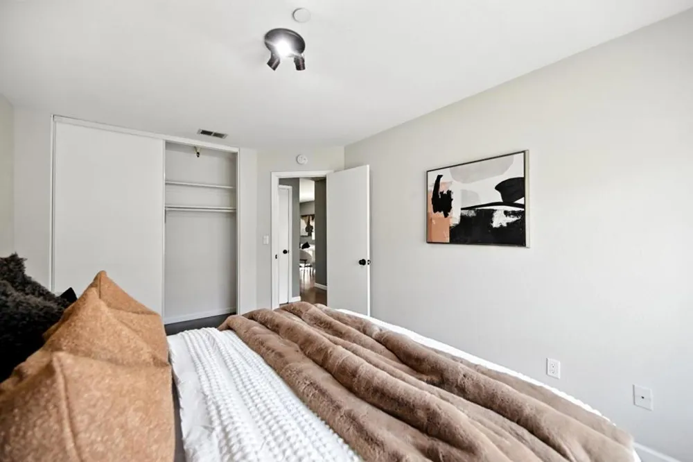 984 Belmont Terrace #10 Sunnyvale, CA 94086