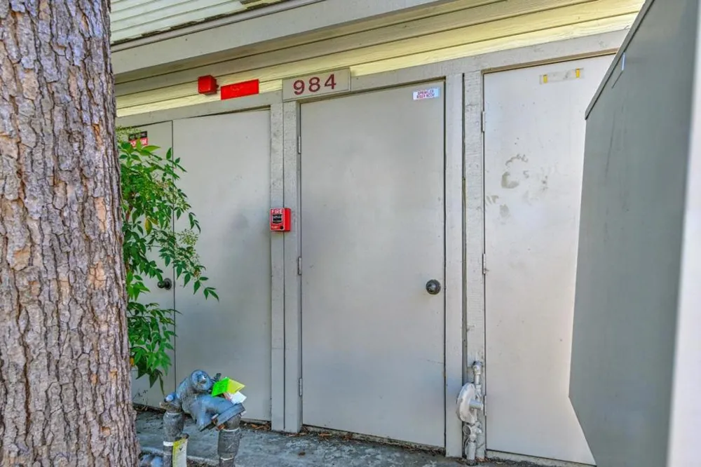 984 Belmont Terrace #10 Sunnyvale, CA 94086