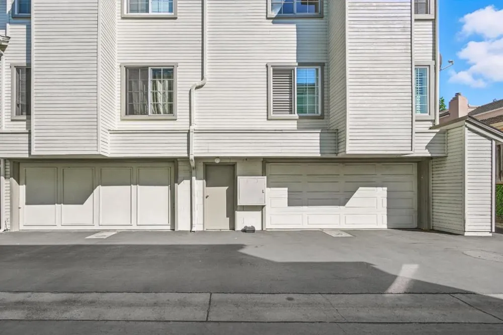 984 Belmont Terrace #10 Sunnyvale, CA 94086