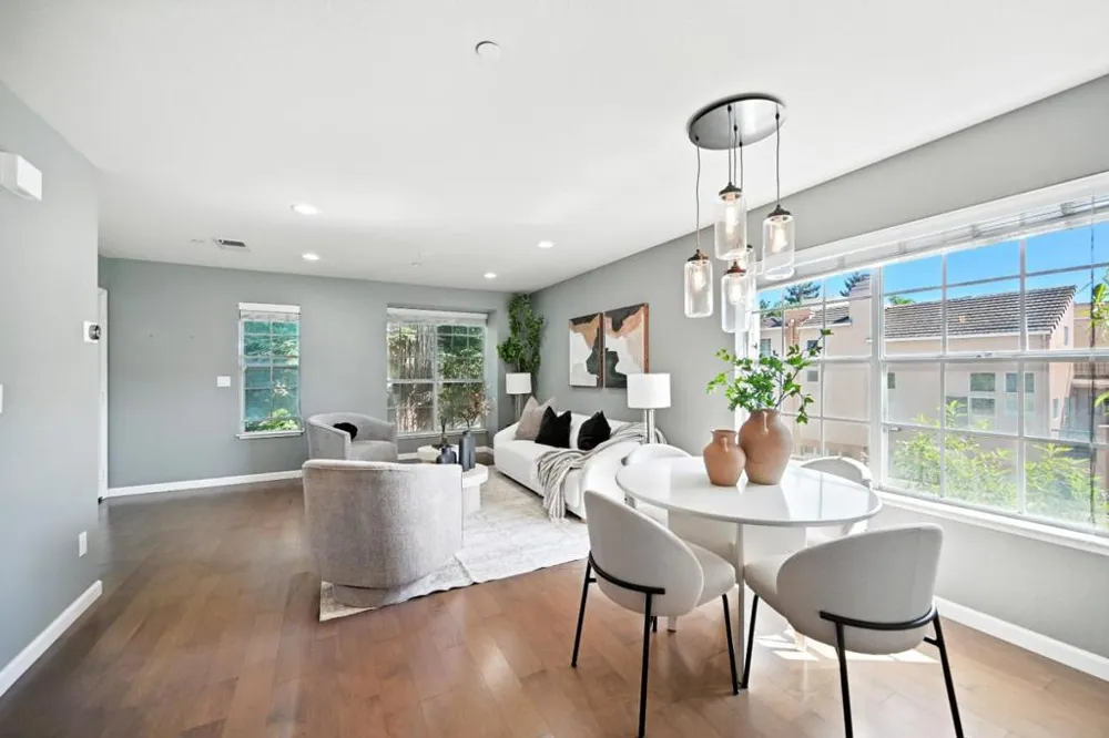 984 Belmont Terrace #10 Sunnyvale, CA 94086