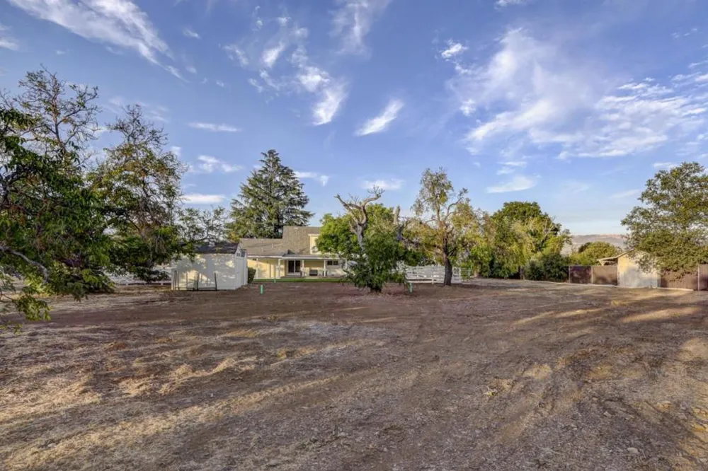 14655 Country Lane Morgan Hill, CA 95037