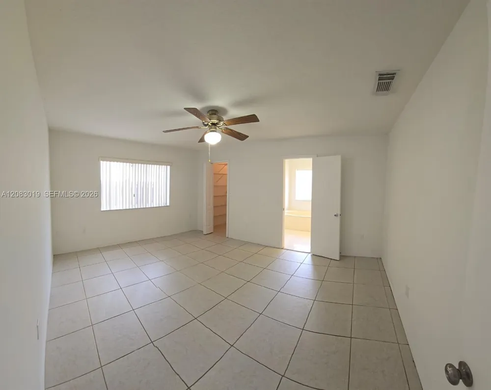 18045 SW 154th Pl Miami, FL 33187