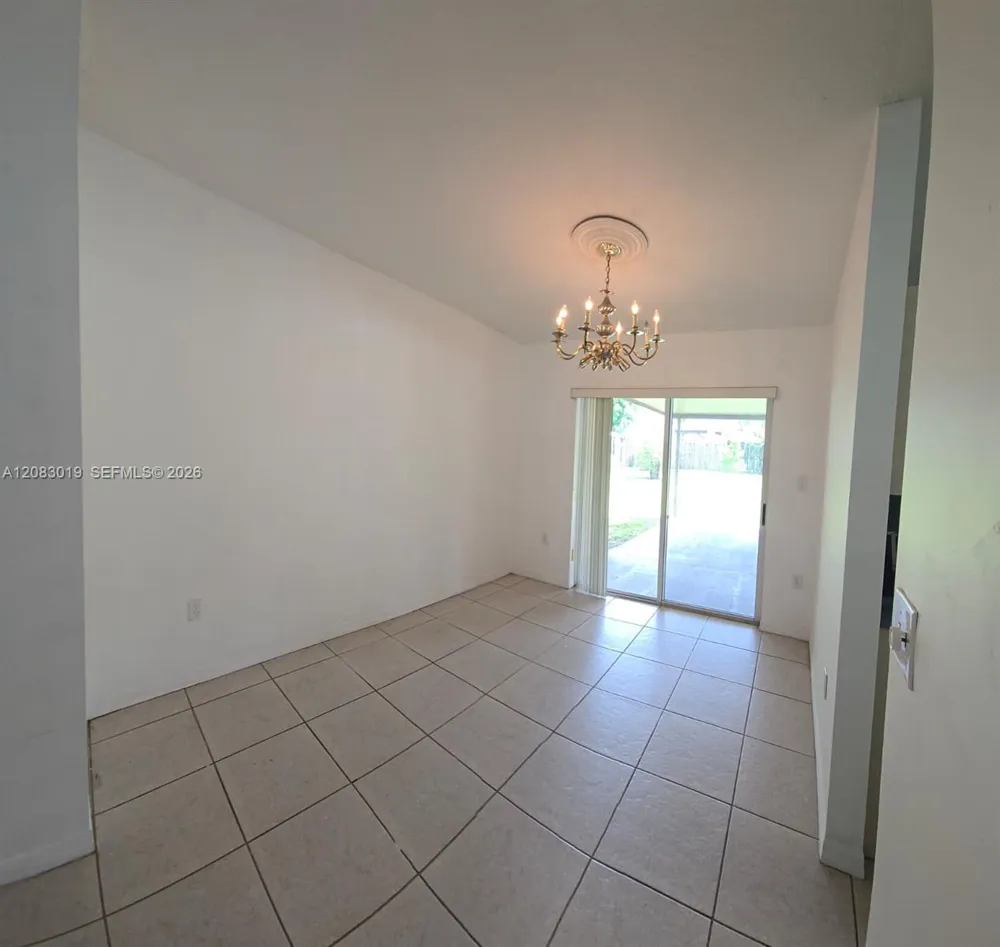 18045 SW 154th Pl Miami, FL 33187